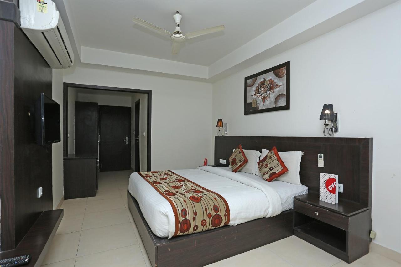 Capital O 3600 Hotel Royal Windsor Kāthgodām Extérieur photo