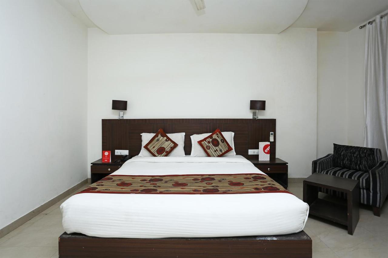 Capital O 3600 Hotel Royal Windsor Kāthgodām Extérieur photo