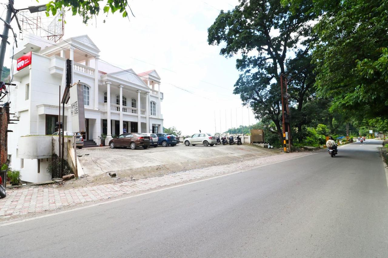 Capital O 3600 Hotel Royal Windsor Kāthgodām Extérieur photo