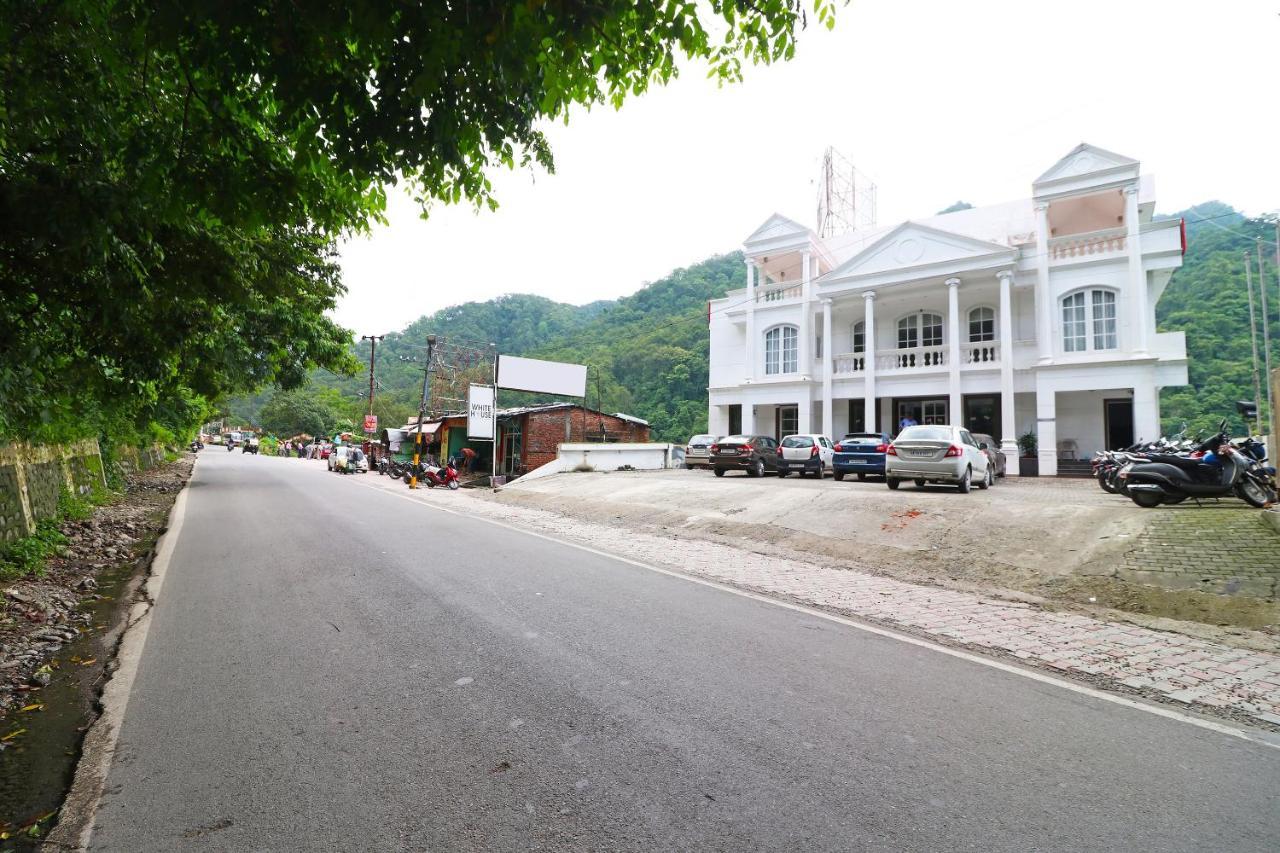 Capital O 3600 Hotel Royal Windsor Kāthgodām Extérieur photo